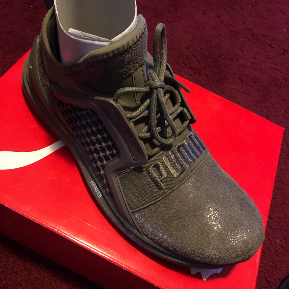 IGNITE Limitless Suede (7.5W) NWT